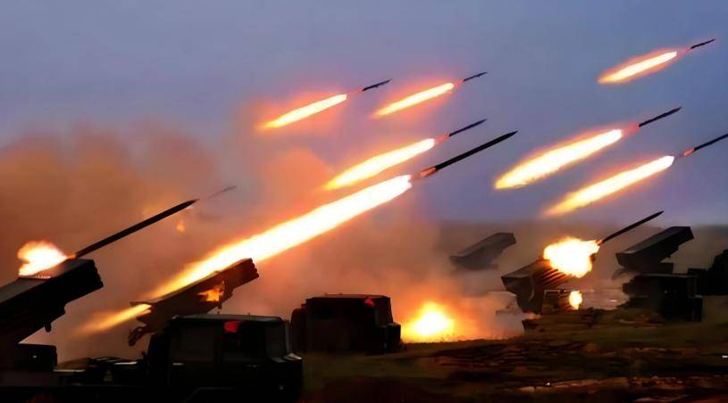 俄乌战争打了1400多天,各国终于察觉不对!