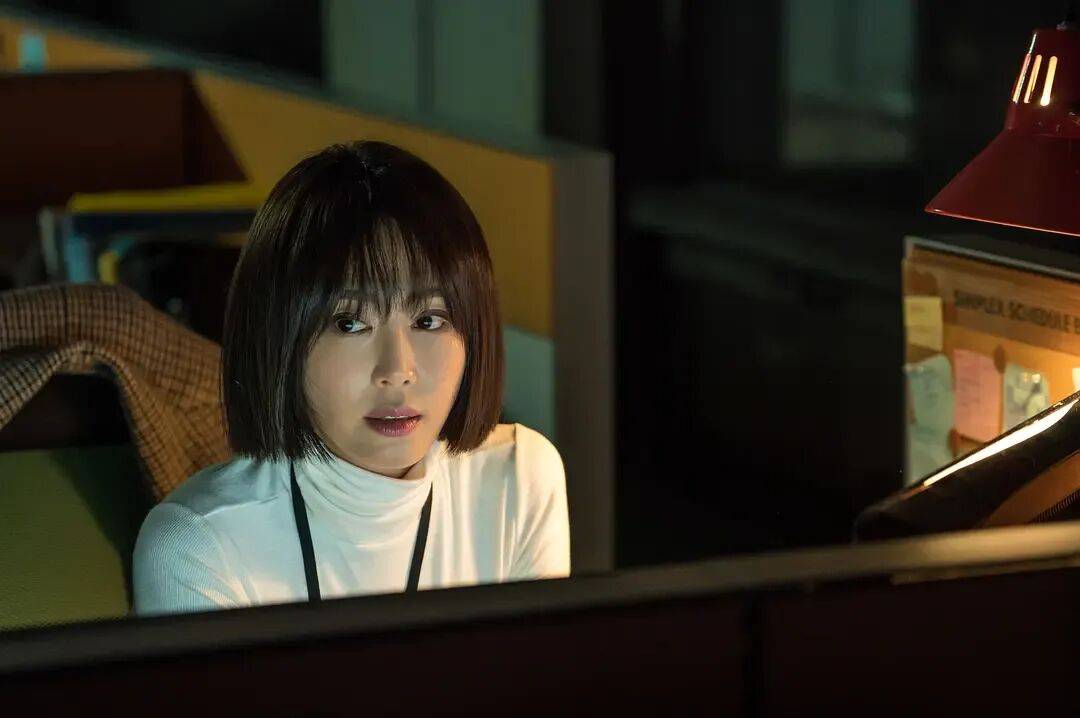 “摸鱼、说公司坏话全被精准取证”，苦命打工人在职场堪比“裸奔”