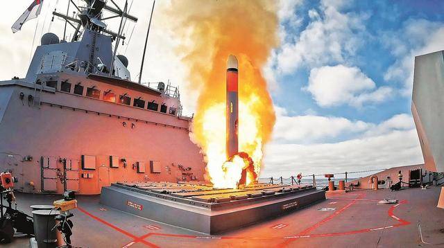 卸下“伪装”？日本正式接收“战斧”，新型军国主义抬头，迈出危险一步