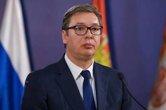 武契奇发出通告，中国超音速导弹已经到货，消息一出，北约国家紧张了