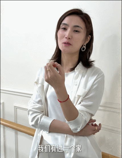 海哈金喜哽咽谈前夫李亚鹏，称见过彼此最狼狈和释怀的样子，眼眶湿润