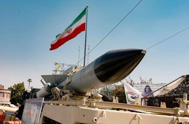伊朗亮出真实家底，目前发射的导弹大多是十年前生产的，去年新造的导弹基本没动