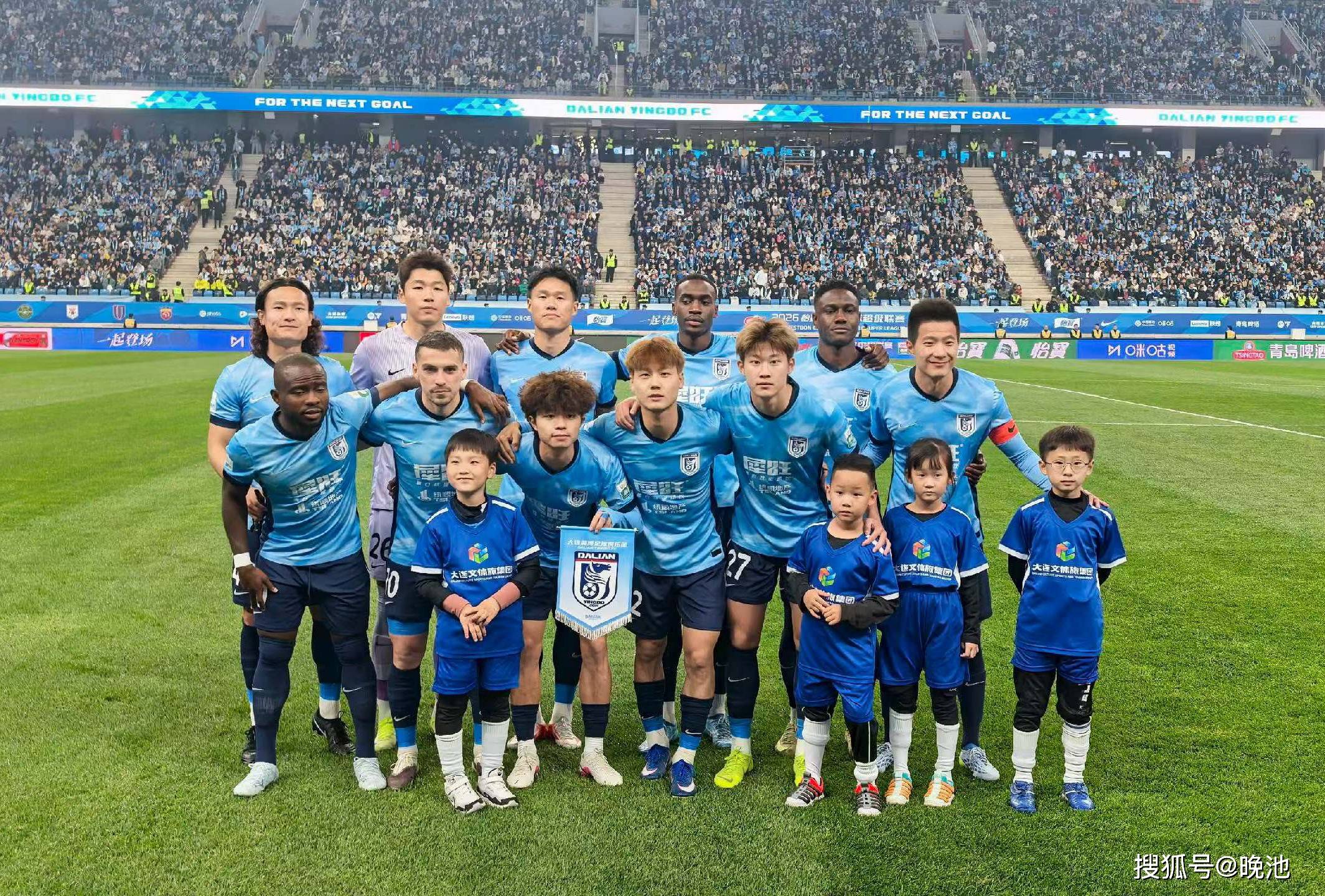 凤凰体育- 凤凰体育直播- APP忙碌的