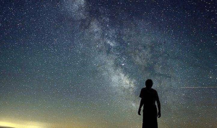 昆仑山的万年岩画，上面赫然画着史前飞机，史前文明真存在？