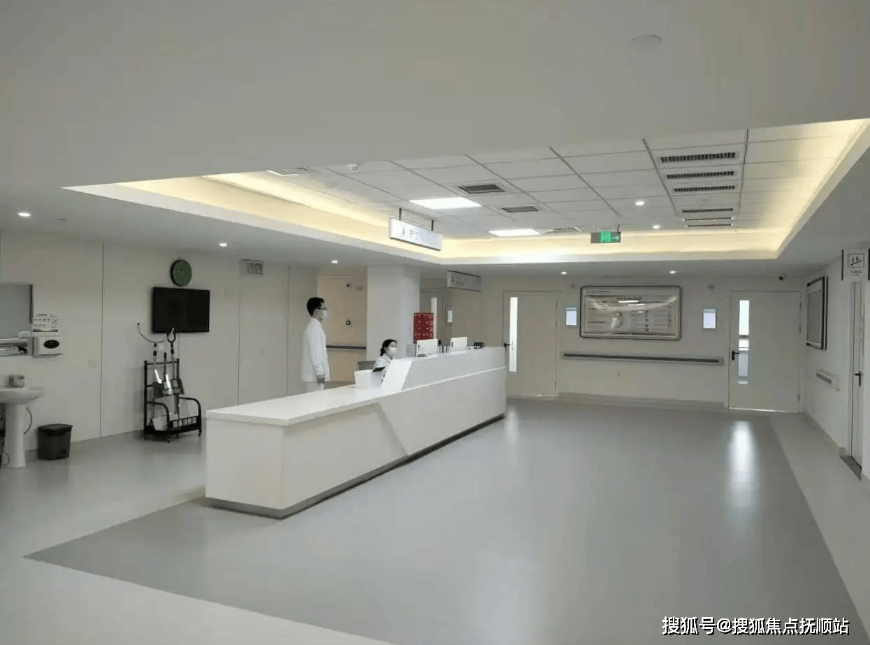 走廊医生最新现状 9410413a441f4d94b93befb870810038.png