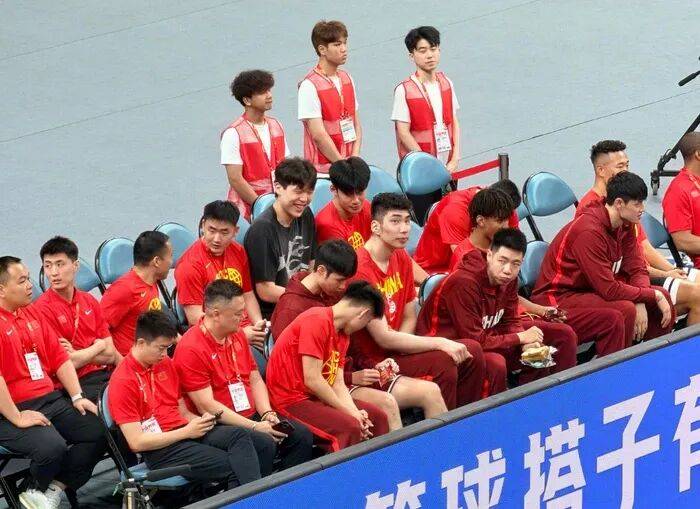 中国男篮阵容名单