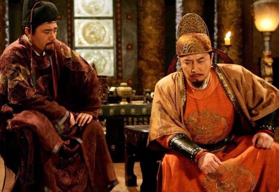 
        秦朝崇武，唐朝尚剑，宋朝则文学成风，那么为何唐朝崇尚剑？