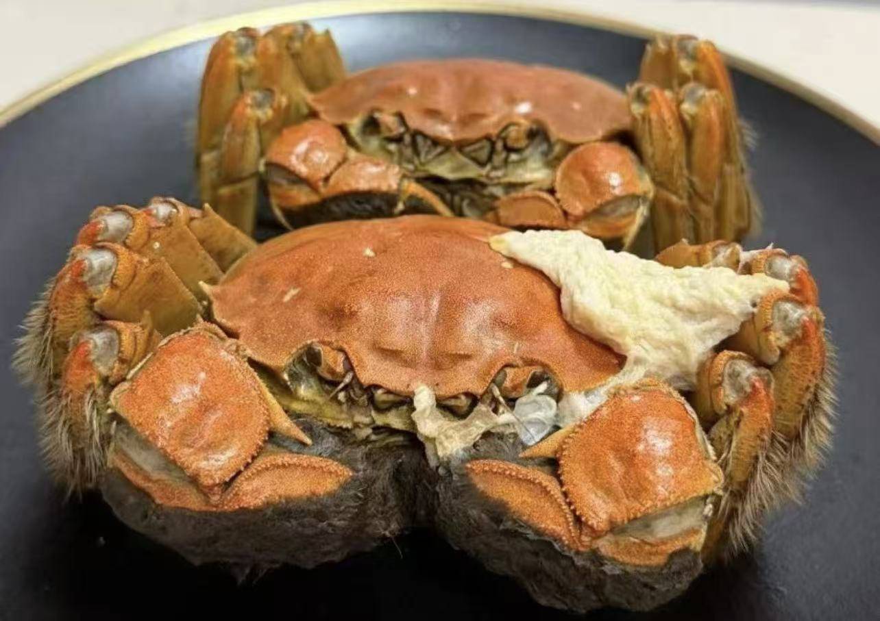 
        蒸螃蟹时总冒出的“白鸡蛋”？是脏东西还是蟹膏？很多人扔错了