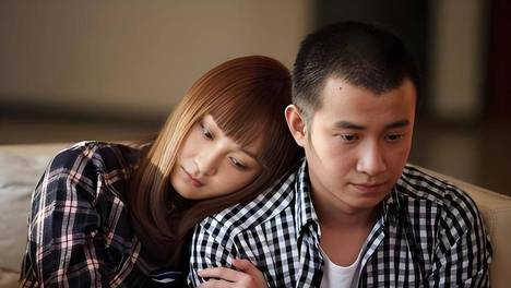 从顶流影帝到端盘老板，当年喊“我顺极了”的文章，如今学会弯腰