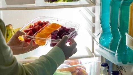 夏日凉菜易滋生志贺氏菌，处理食材牢记 4 个安全准则