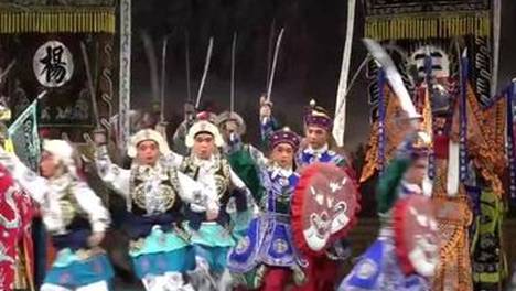 湖湘有戏·看戏（双语）丨刀光利落！《杨门女将》武戏飒到飞起