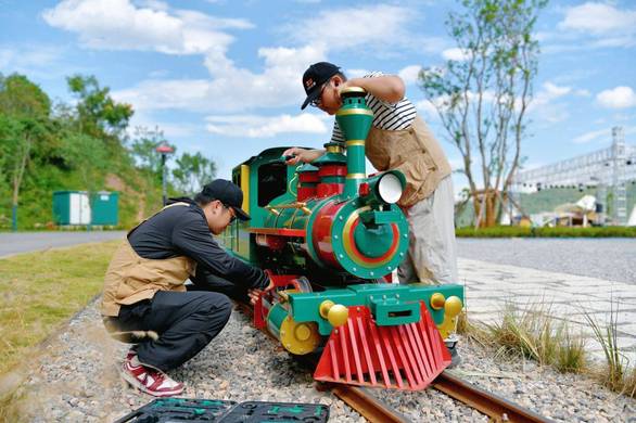 8w穷装200平的毛坯别墅