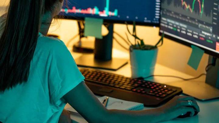 有高管3年降了90%,你会考虑换工作吗?
