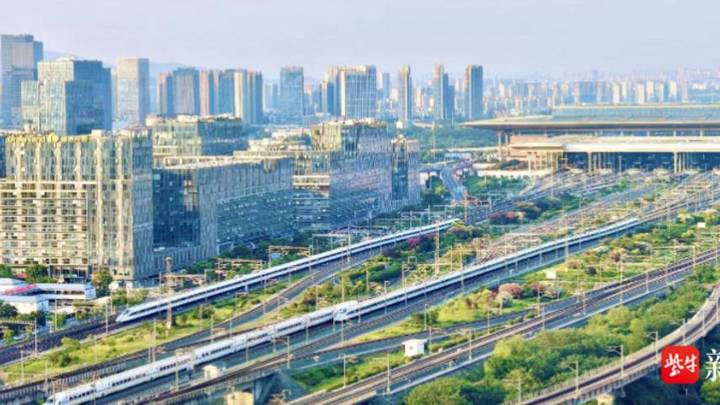 今年上半年江苏铁路客发总量位居长三角之首,这个结果你满意吗?