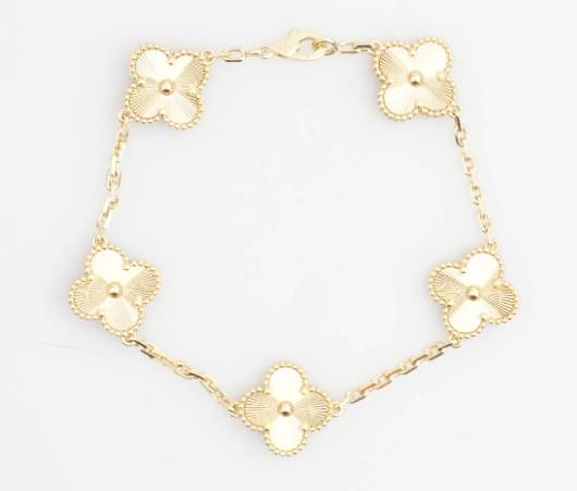 ����ű����������ֱ������ĸ�����ֵ