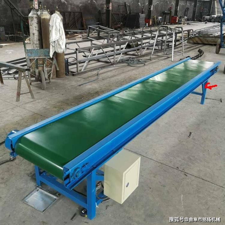 水平v型皮带输送机 矿用砂石料皮带机 移动式传送机