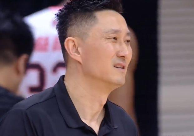 CBA最新消息： 曝杜锋暂别广东队山西签下强力中锋辽宁猛将报销