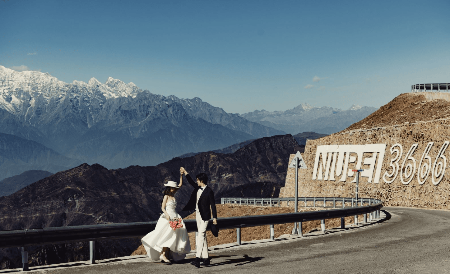 成都婚纱照旅拍推荐哪家：橙色旅拍