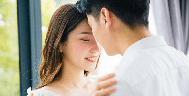 梦见与自己心仪女孩暧昧，梦境背后的情感解析