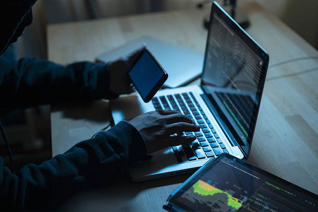 男子50万卖劳力士遭警方冻结划扣,反诈不能让无辜者背锅 男子50万卖劳力士遭警方冻结划扣,反诈不能让无辜者背锅