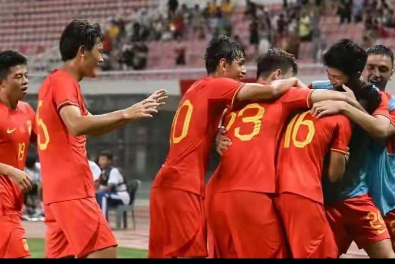 2-0！1-0！中国U21男足双杀伊朗，场上场下打服对手，未来可期