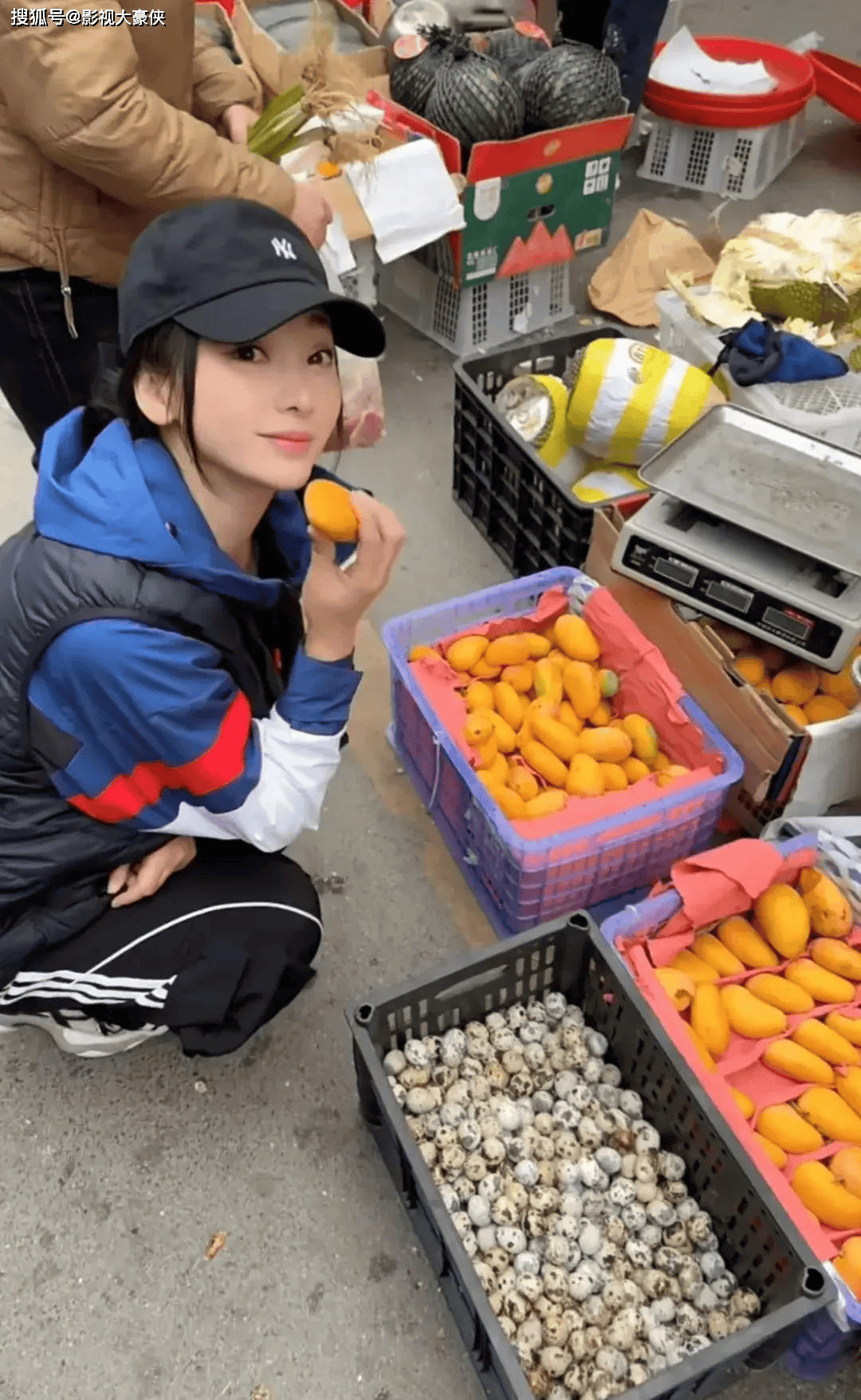 44岁柳岩回湖南衡阳老家探亲，柳岩哥哥罕见露面，祖宅典雅温馨！