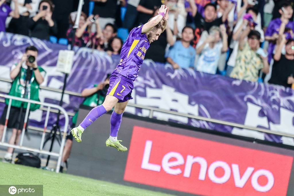 中超-阿代米破门韦世豪点射+红牌 津门虎2-1双杀成都