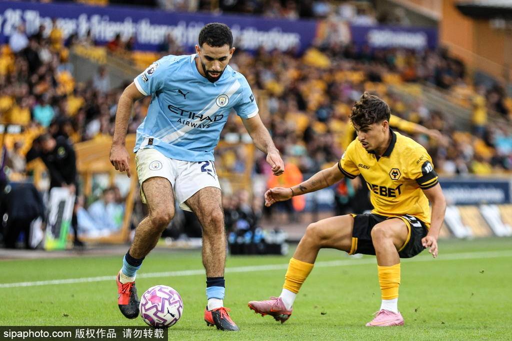 英超-哈兰德双响赖因德斯传射建功 曼城4-0狼队暂登顶