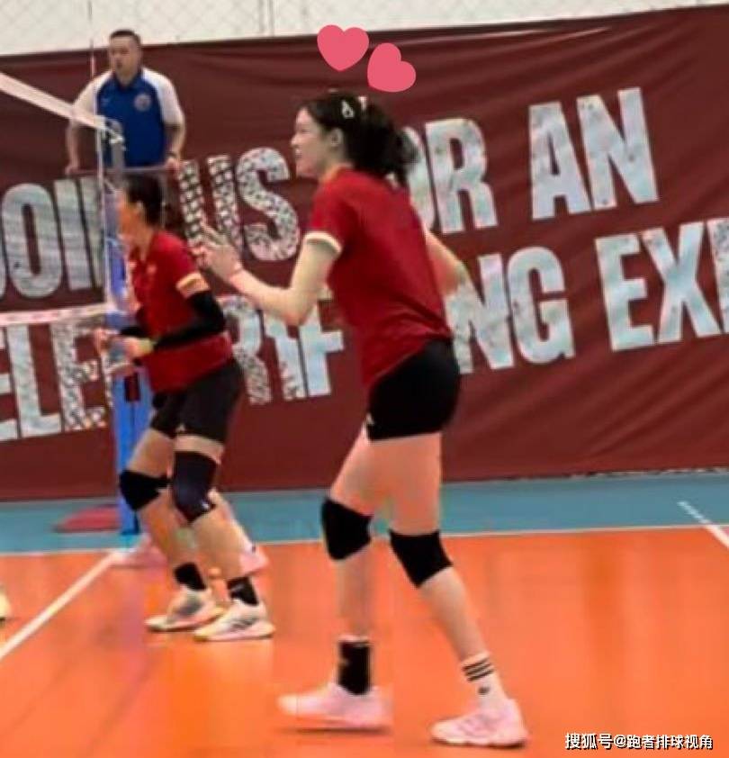 原创             中国女排友谊赛照片曝光！李盈莹搭档庄宇珊，有望回归主力阵容