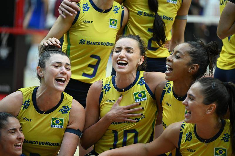 女排世锦赛-巴西3-0法国晋级四强 土耳其3-1淘汰美国