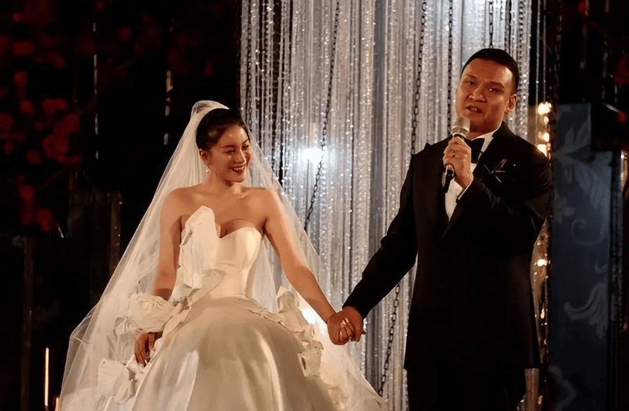李嘉格发文官宣已和车澈离婚：我和老车早已恢复朋友关系