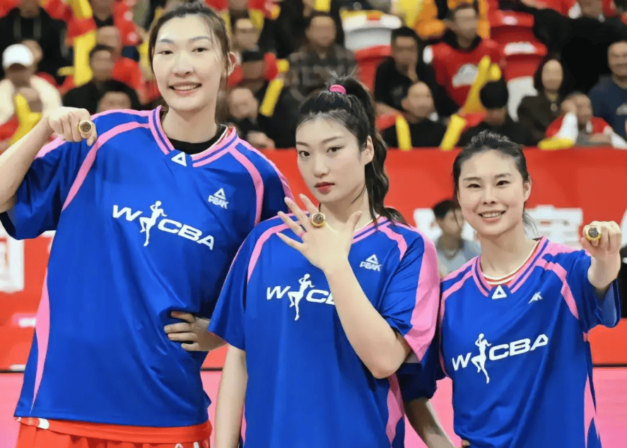 原创 31分大胜后再赢20分!女篮霸主豪取7连胜:冲击四连冠稳了?