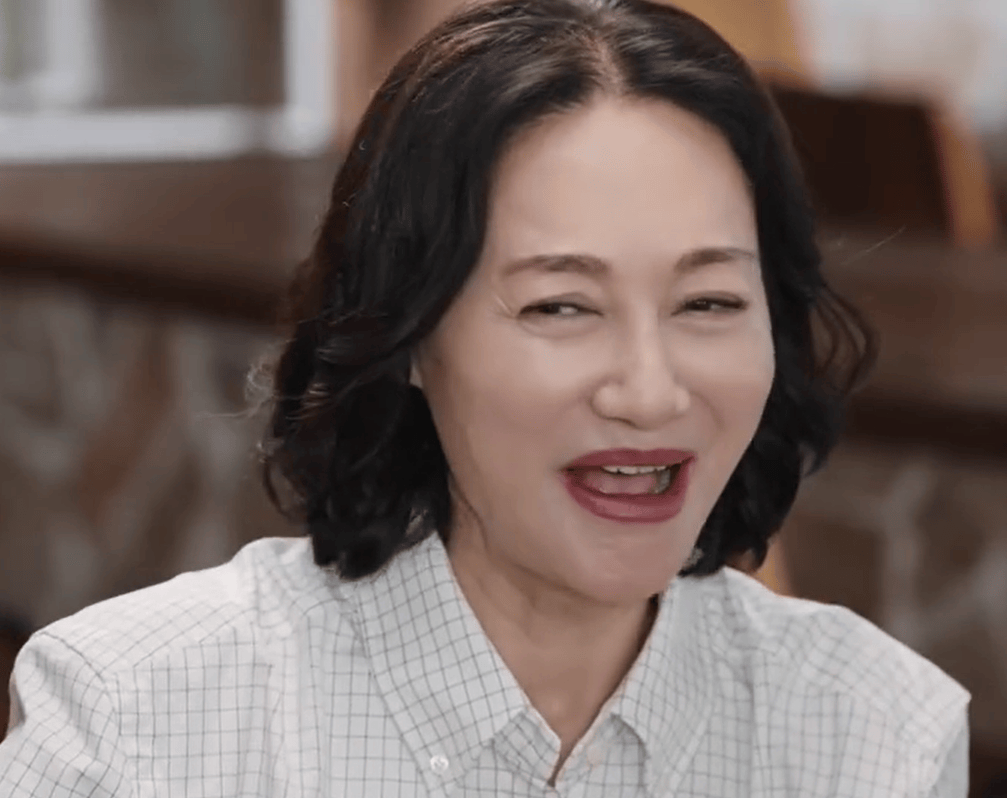 65岁惠英红再放狠话:我不是吹牛,是怕再不说就老了