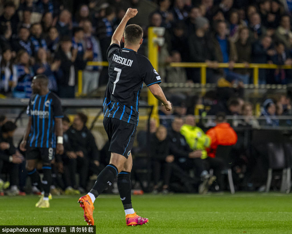 欧冠-亚马尔造2球费尔明2助攻 巴萨三次扳平3-3布鲁日