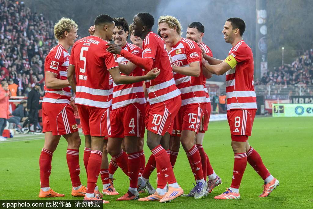 16连胜遭终结！德甲-凯恩送大礼+补时绝平 拜仁2-2柏林联合