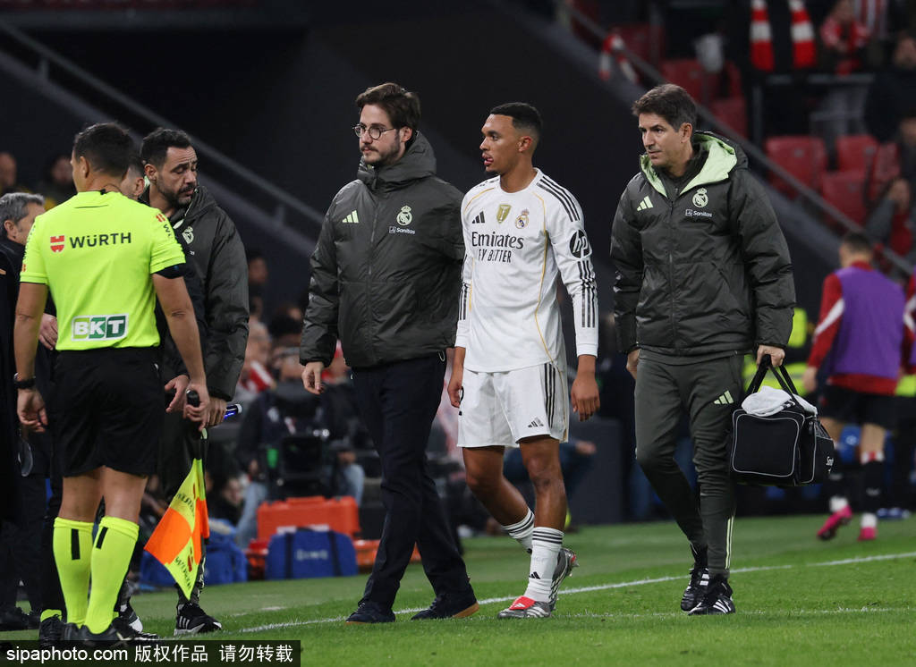 西甲-姆巴佩2球+一条龙破门阿诺德伤退 皇马3-0毕巴结束3连平