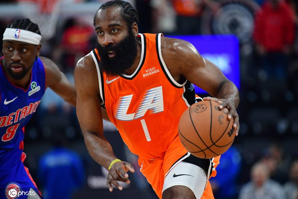 深度:快船4连胜北伐剧本又上线 “空间”二字成了救命良方