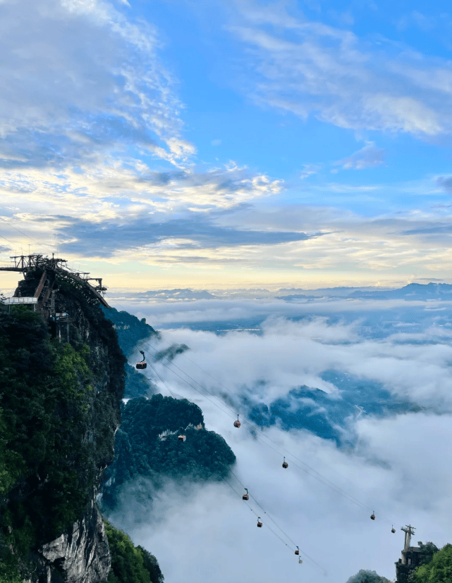 “张家界旅游小团推荐第一次去必看攻略春节家