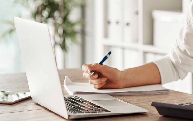 电脑蓝屏如何重装系统？手把手教你三种最实在的重装系统方法