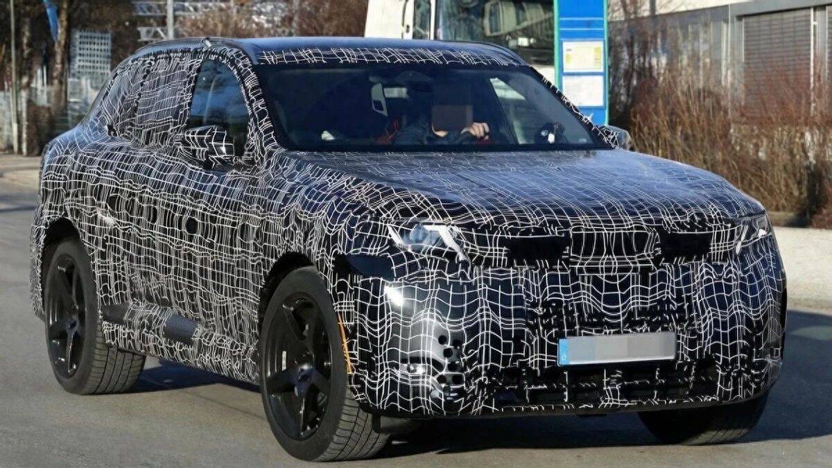 XKTY.COM星空体育-全新宝马X5高功率版谍照曝光：44T V8发动机 外观更运动