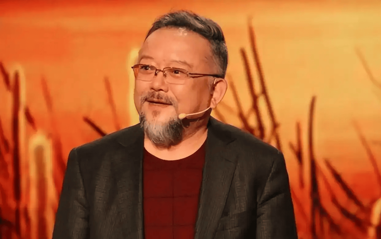 唐国强拍短剧王刚疯狂接商演！老来得子的他们为养娃不敢退休！