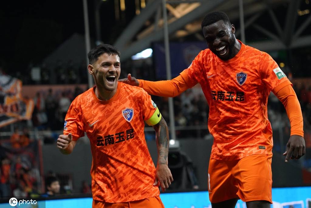 惨案!中超-奥斯卡2射1传约尼查2传1射 云南4-0胜10人泰山