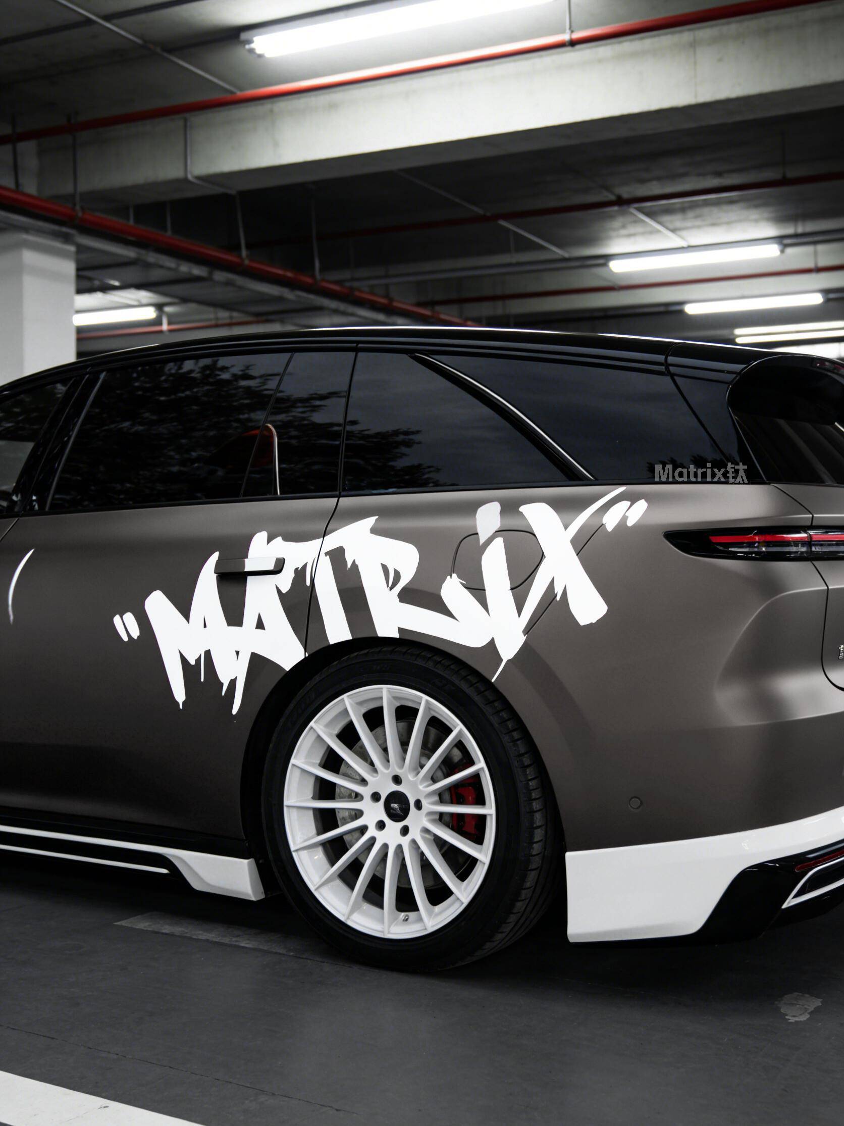 理想i8改装市场:技术升级与个性化需求的双重驱动(图1)