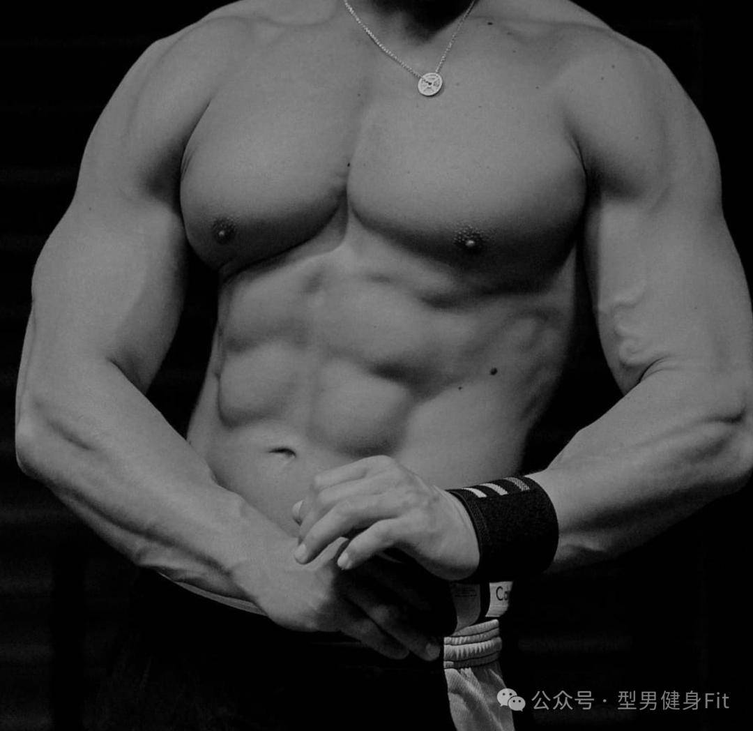 国外摄影师的男体作品
