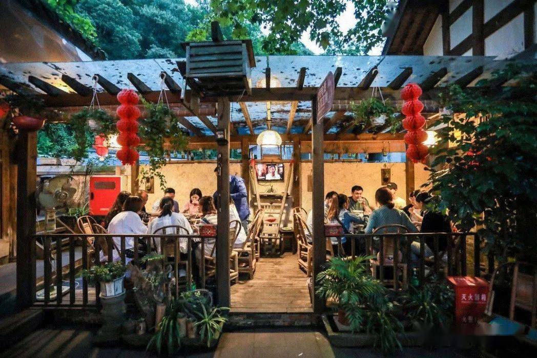 九游会J9 J9九游会清明假期来都江堰吃什么？小编带你解锁超地道美食赶紧安排上(图2)