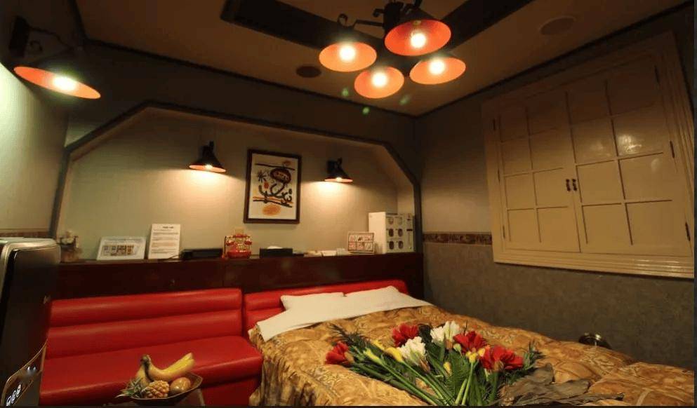 日本一爱情旅馆贴出告示“坚决禁止带螃蟹入内”！网友们的脑洞彻底收不住了…