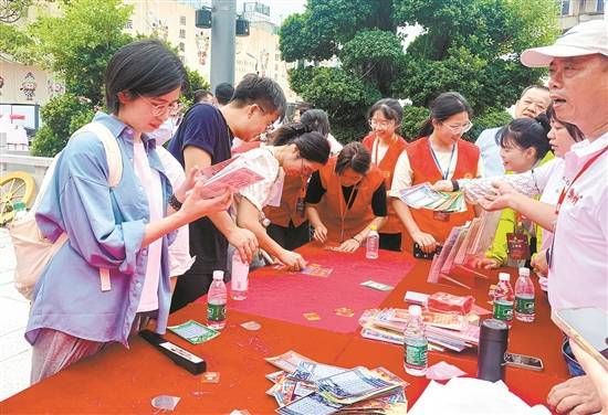 为幸福添“喜” 潮州福彩为集体婚礼增添幸福与精彩