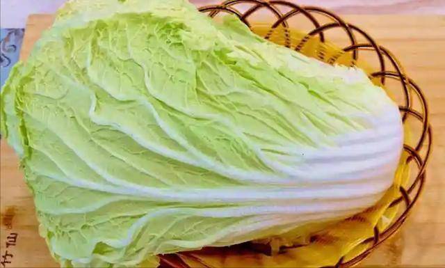 白菜是高血糖的 “克星”？医生：想要血糖更平稳，这几种食物多吃