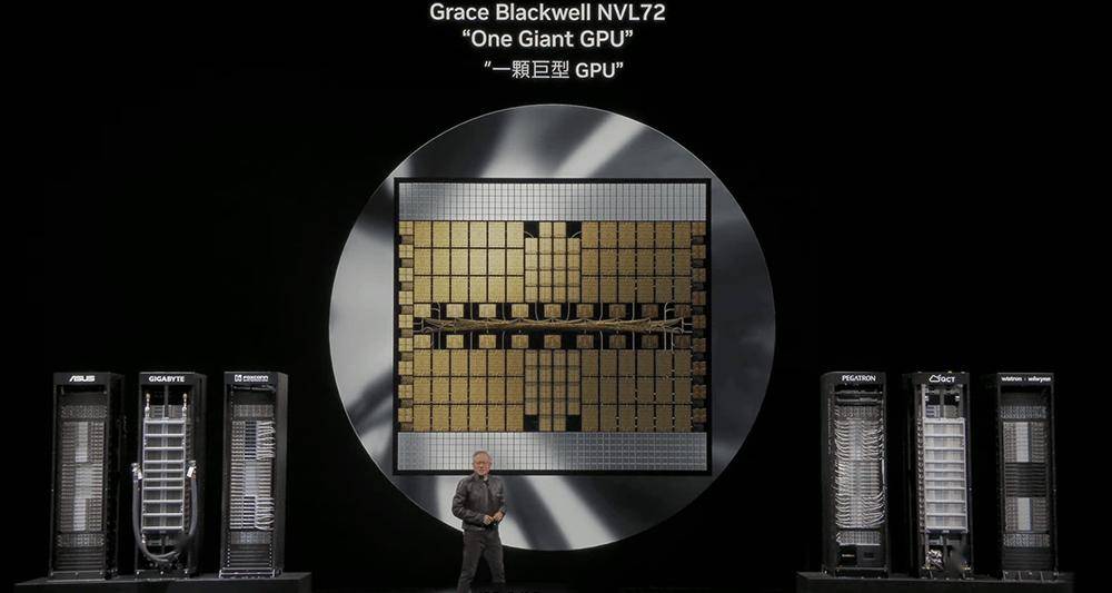 AI基建变天！英伟达牵手定制AI芯片和CPU，高通联发科都支持