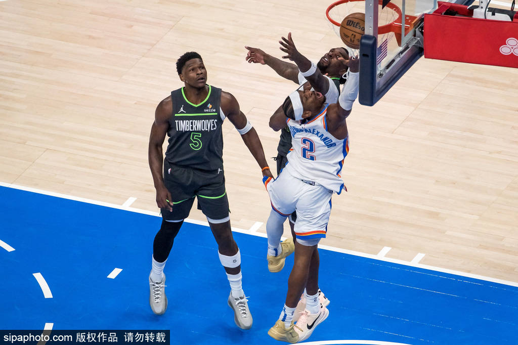 MVP也懵圈！芬奇教练G3神秘战术曝光：不犯规，照样把亚历山大防到“熄火”！